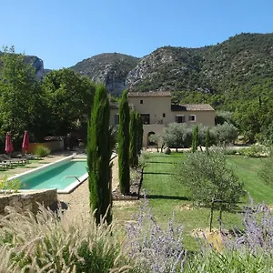 larcadie-du-souleyan.fr-provencehotel.com/